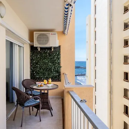 Apto Frente Al Mar En